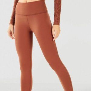 Fabletics powerhold leggings 7/8 size M mahogany